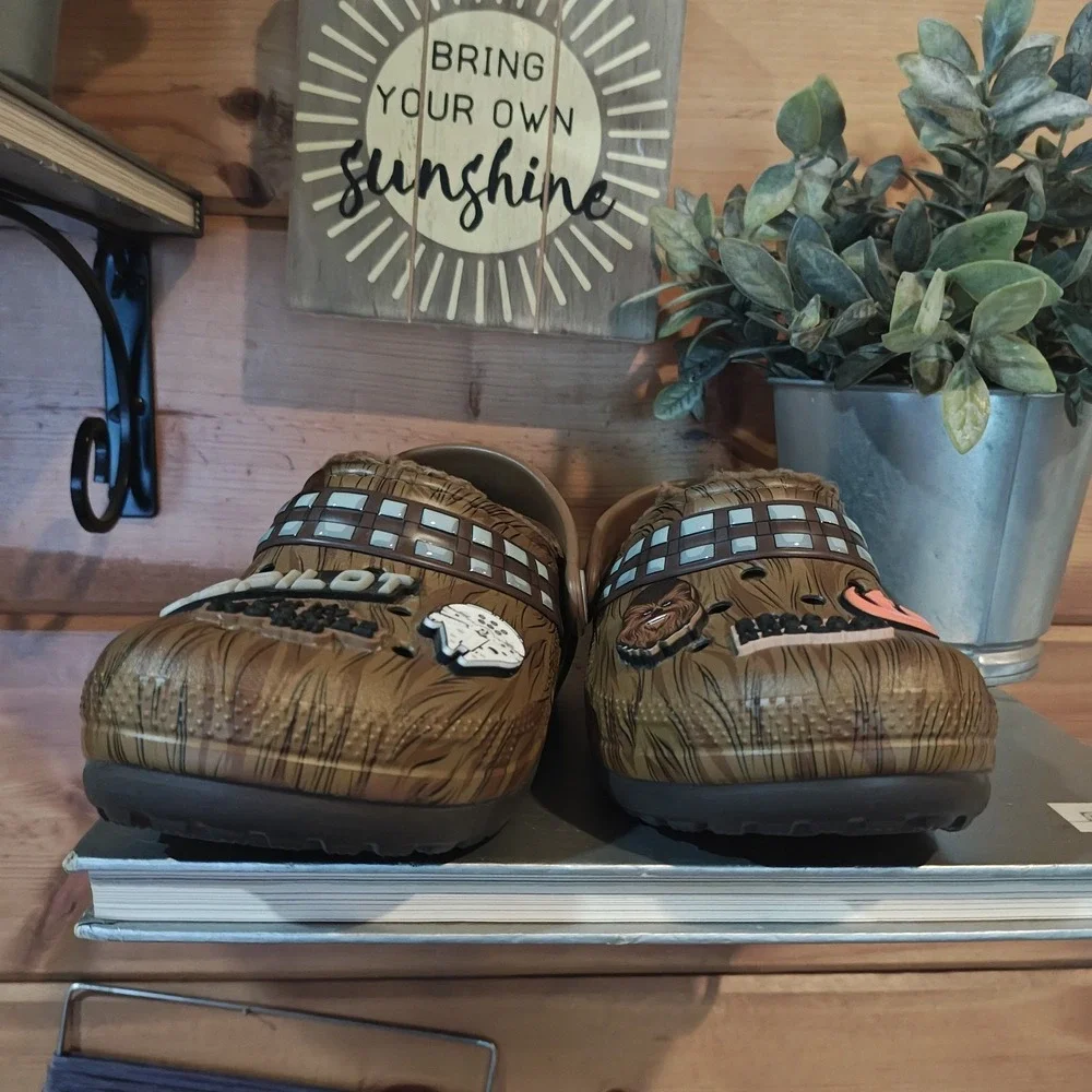 Chewbacca Crocs Star Wars Kids Toddler US Size C9 Fur Lined Brown Childrens 9